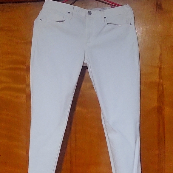 Jean - Picture 3 of 4